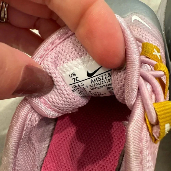 Nike Youth Air Max Axis Pink and Silver Sneakers - Picture 5 of 6